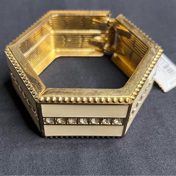NWT Hinged Rhinestone Bangle - Picture 2 of 8